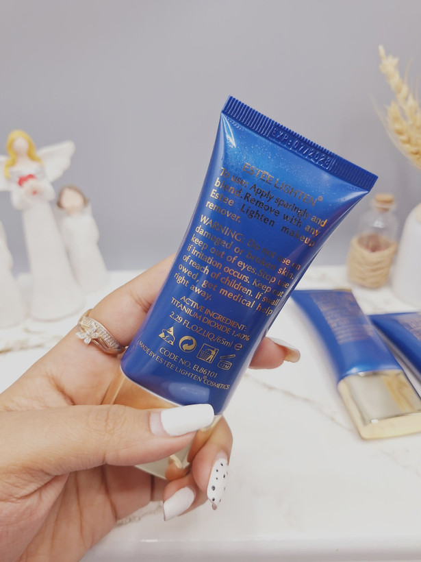 کرم پودر تیوپی استی لایتن ESTEE LIGHTEN بافت سبک دارای spf45 ماندگاری بالا